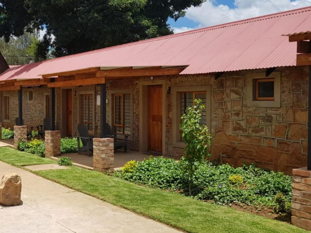 The Stables At Critchley Lejlighed Dullstroom Eksteriør billede
